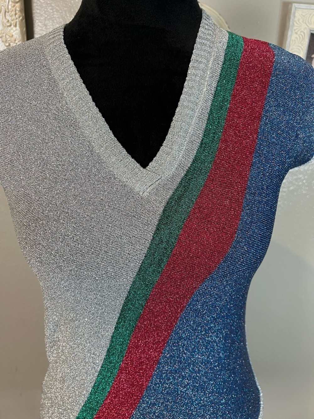 Vintage 1970’s 1980’s Metallic V-Neck Short Sleeve Top - Picture 7 of 10